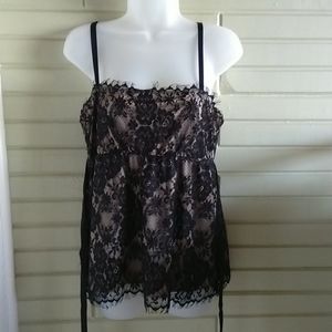 Elegant lace top